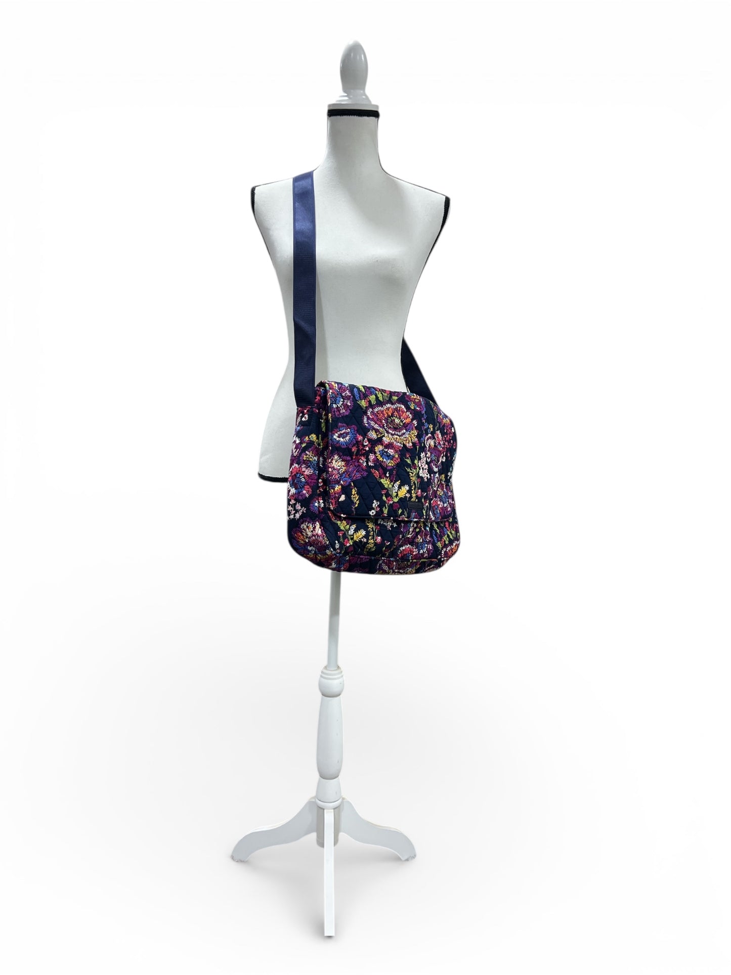 Large Vera Bradley Lighten Up Essential Messenger Bag Midnight Wildflowers Print