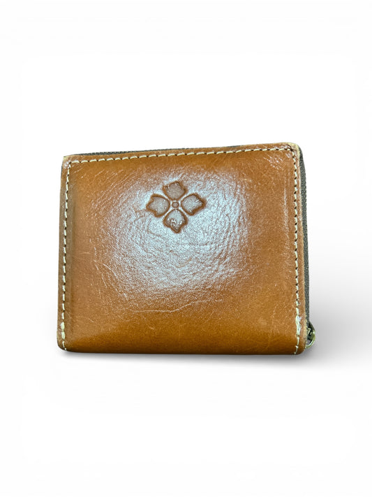 Patricia Nash Women's Clarissa Zip Around Wallet Tan Wallet